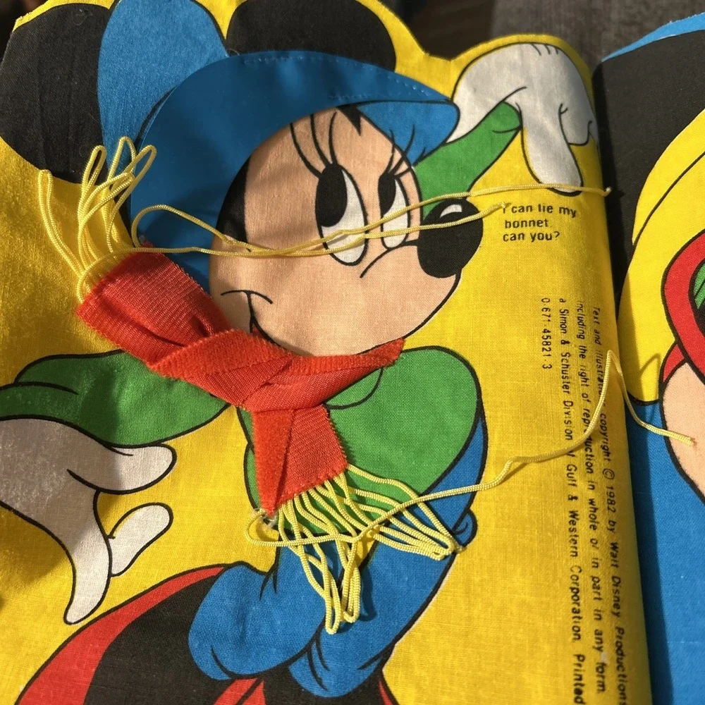 Vintage Mickey Mouse Says I Can Can‎ You Cloth Walt Disney Book 1982 Collectible
